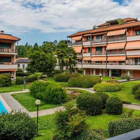 Διαμέρισμα Monolago Pool & View *